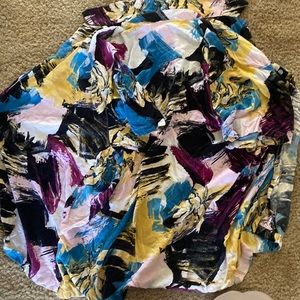 I selling my hawaiian shirt I do not wear it anymore.